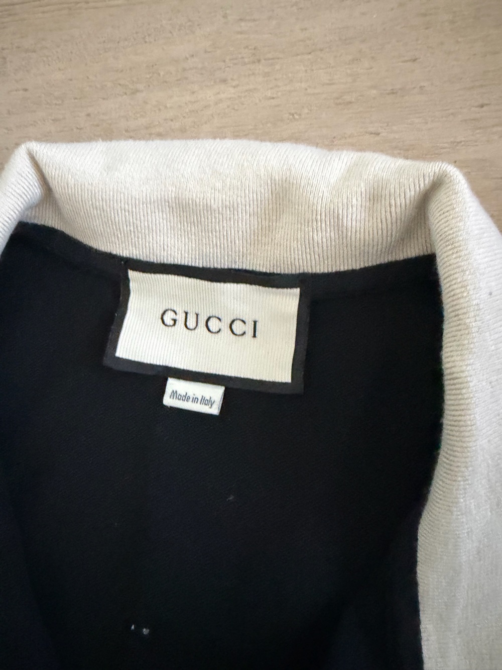 Gucci Black Polo with Beige Logo Shoulder Tape and White Collar - Picture 3 of 4